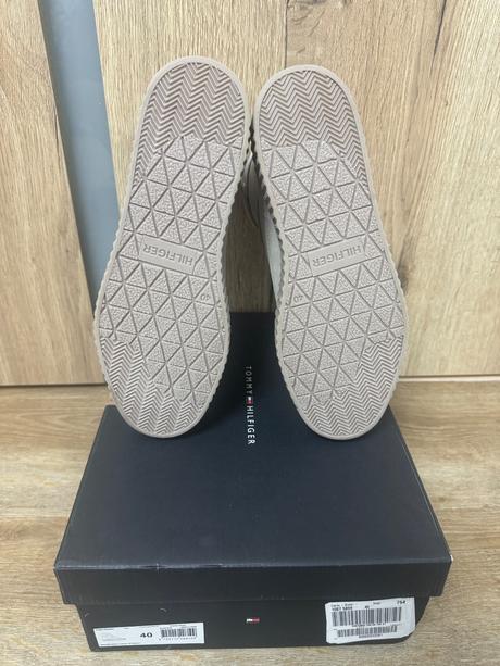 Vyteplené snehule th, tommy hilfiger,40