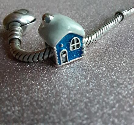 Prívesok zasnežený domček, 