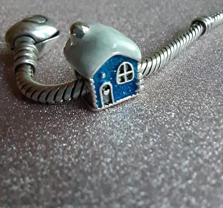 Prívesok zasnežený domček, 