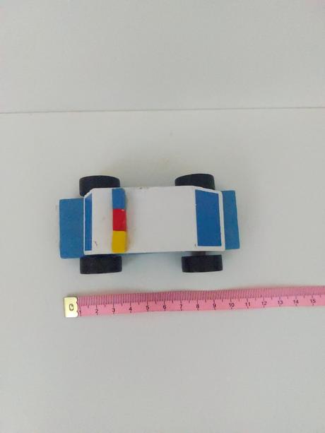 Drevene auticko policia, 