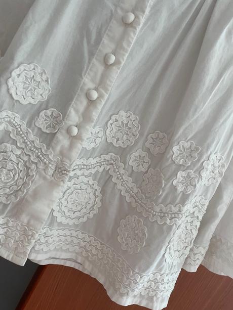 Romantická bluzka, 40