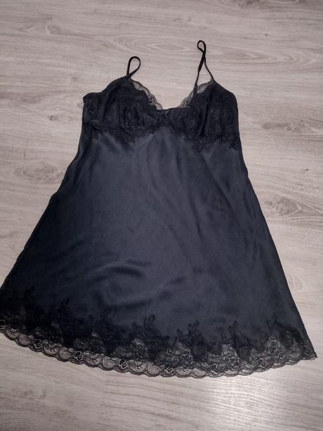 Nočná košieľka, la senza,m