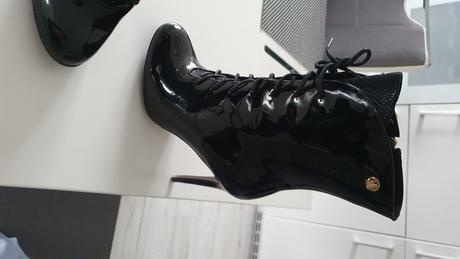Kotnicky, 37