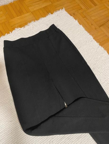 Nohavice s rozparkom, s