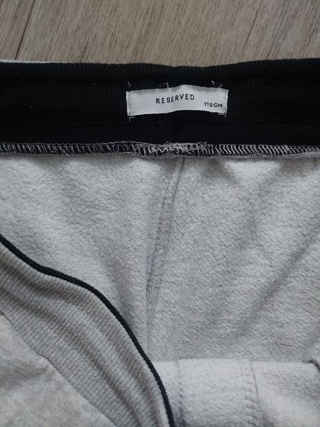 Teplaky, reserved,170