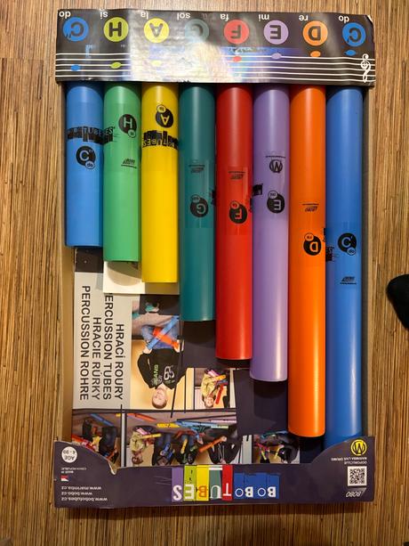 Bobo tubes so spevnickom,