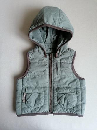 Frajerská zateplená vesta s kapucňou veľ. 68-74, george,74