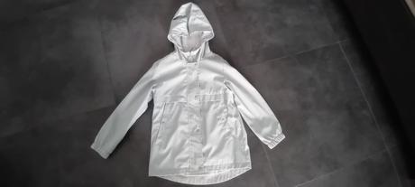 Bunda do dažďa s poštou, reserved,134