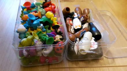 Tucniacikovia figurky aj steekerz, 