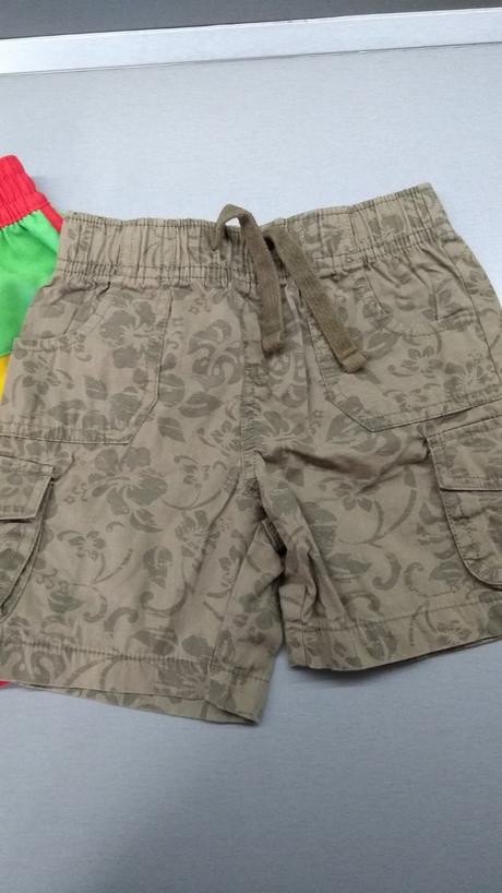 Kraťasy 2x, lupilu,92