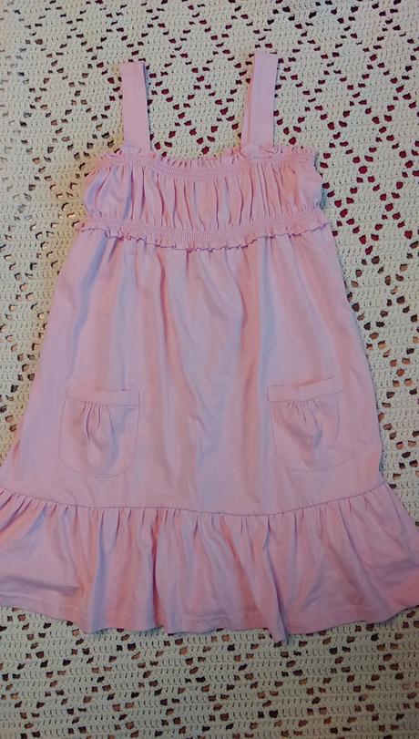 Príjemné šaty, 152