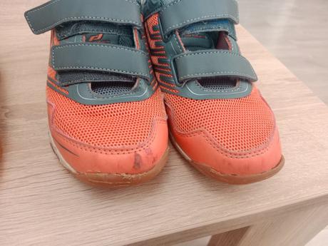 Dvoje haloviek v.33, 33