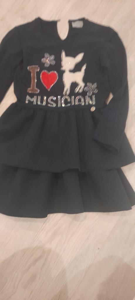 Vianočné šaty, 134