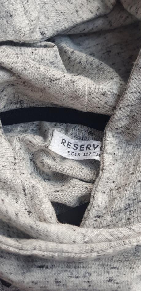 Reserved tenka mikinka, reserved,122