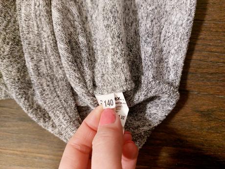 Nádherná melírová mikinka japitex mariposa na 10r., japitex,140