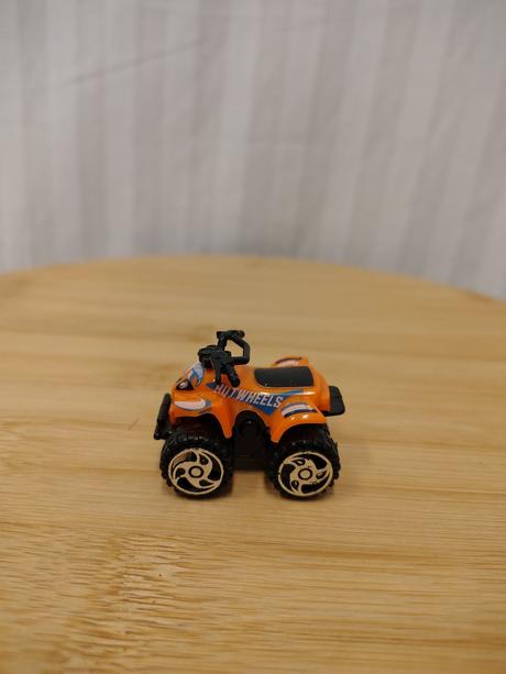 Oranžová štvorkolka hot wheels, mattel 2015, 