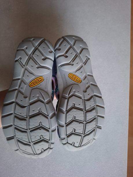 Sandálky keen cnx 31, keen,31