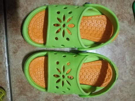 Sandálky crocsky, 29