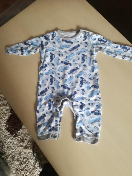 Balik 13detskych overalov na spanie, 68–80