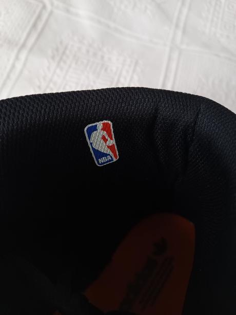 Adidas chicago bulls velkost 48, adidas,48