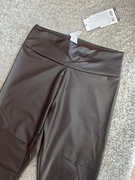 Tmave hnede kozenkove leginy, s