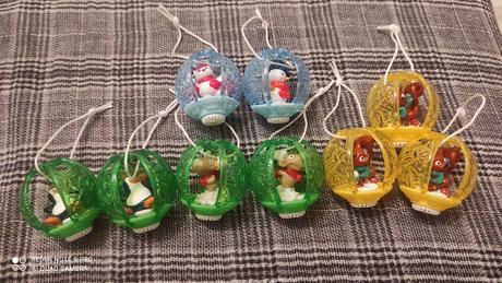 Kinder vianočné ozdoby,