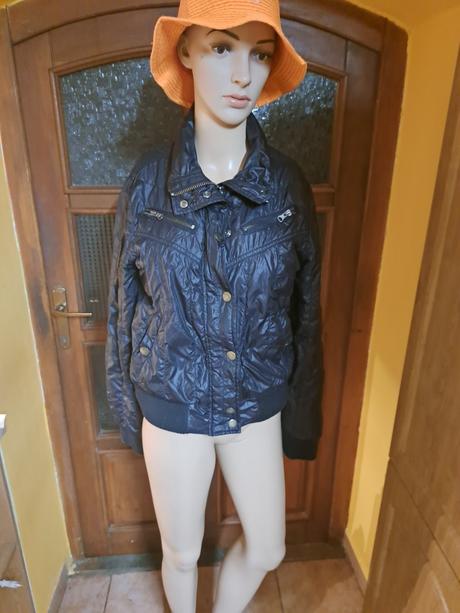 Dámska bunda na miernu zimu, m