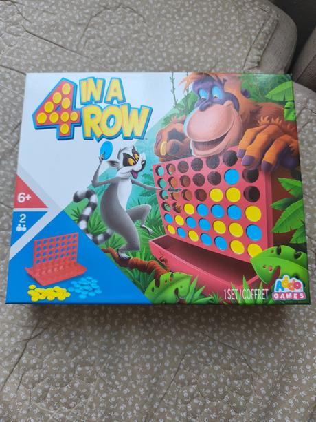 Spoločenská hra 4 in a row,