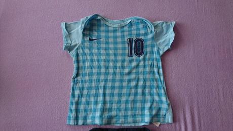 Tricko nike + teplaky gratis, 92