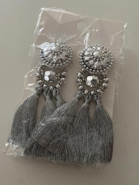 Strieborne nausnice, 