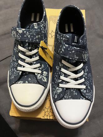 Nenosené tenisky north star, 36