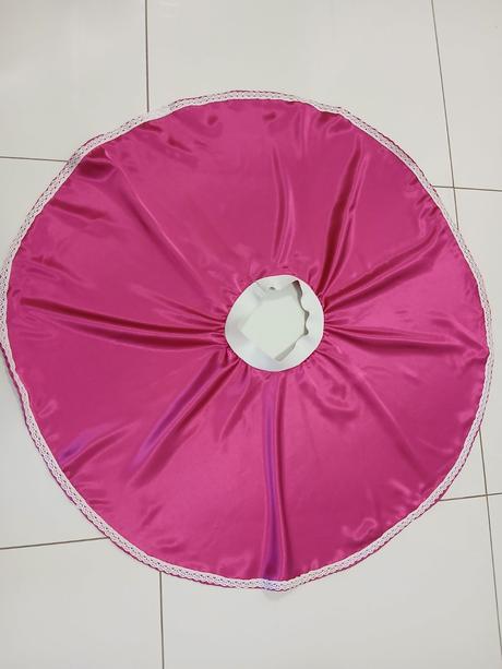 Satenova kruhová sukňa, 128