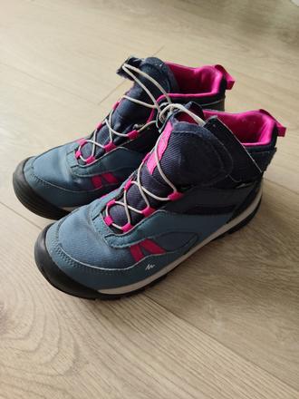 Turistické topánky decathlon 33, quechua,33