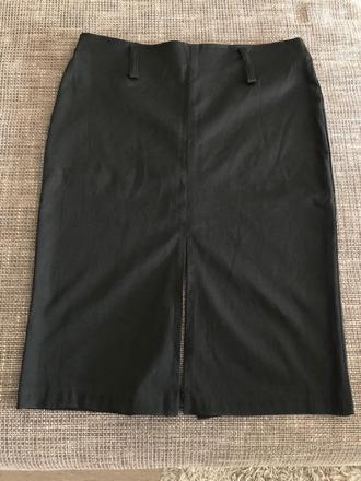 Čierna elegantná sukňa, veľkosť m, 38