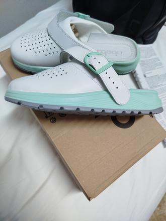 Zdravotnícke šľapky abeba, 37