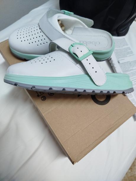 Zdravotnícke šľapky abeba, 37