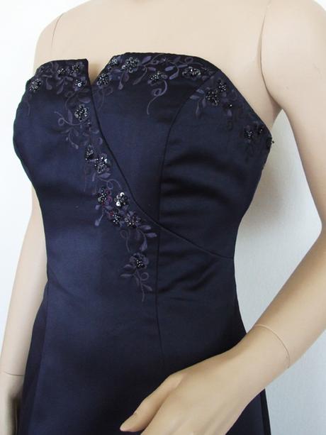 Spoločenské šaty, 38