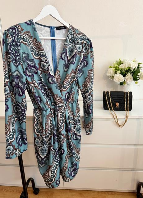 Elegantné šaty made in italy, s