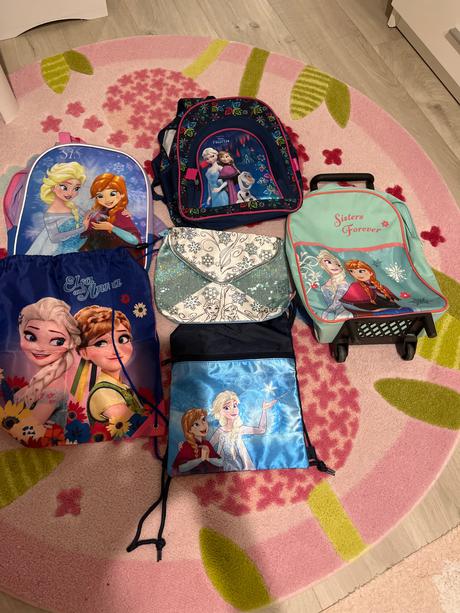 Tašky/kabelky/kufor elsa, disney