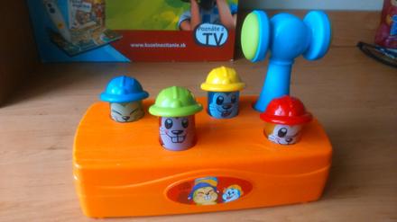 Zatlkacka s kladivom,