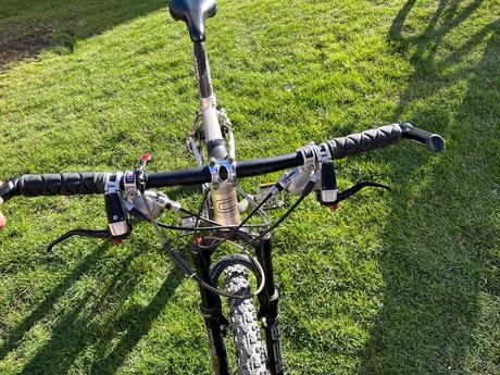 Juniorsky lahky horsky bicykel, 24