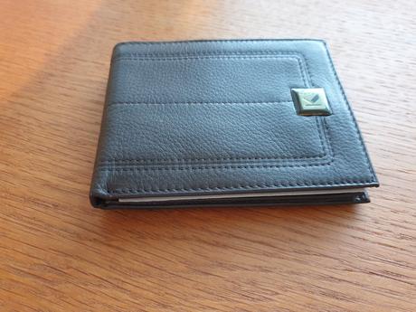 Nova panska kozena penazenka krizia, 