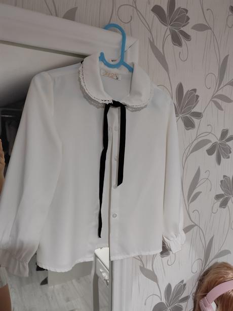 Biela košieľka s maslickou, 122