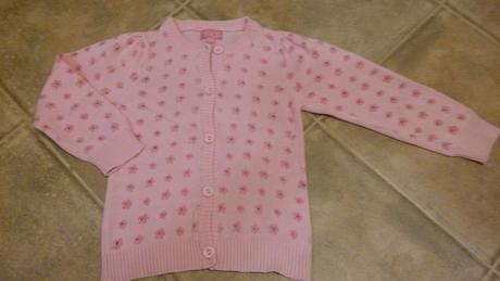 Krásny svetrík s kvietkami, minoti,104