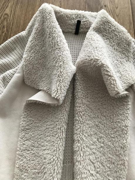 Bezovy sveter s kozusinou, stradivarius,36