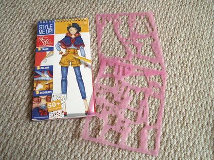 Disney zošit so šablónami na kreslenie,