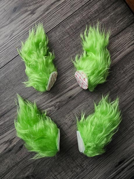 Ozdobné rohy na prilbu,