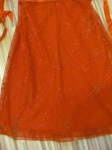 Šaty s viazaním ku krku, l