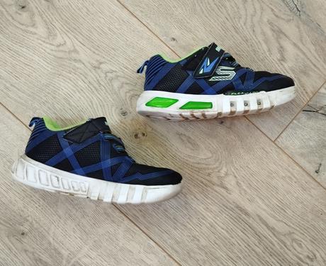 Botasky, skechers,26
