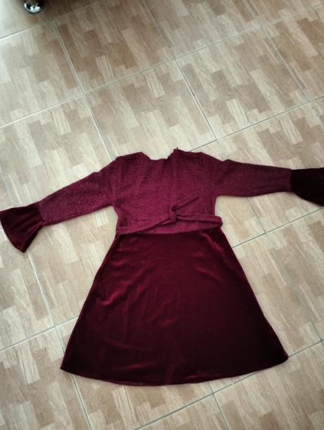 Teplé hrubé slávnostné šaty, 128